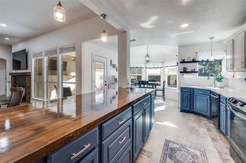 Tiny photo for 6733 Big Springs Drive, Arlington, TX 76001 (MLS # 21100395)