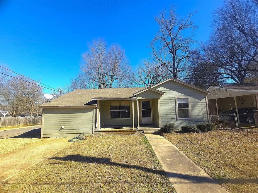 Great investment opportunity! Owner is willing to sell in bulks. Contact co-listing agent for more information.