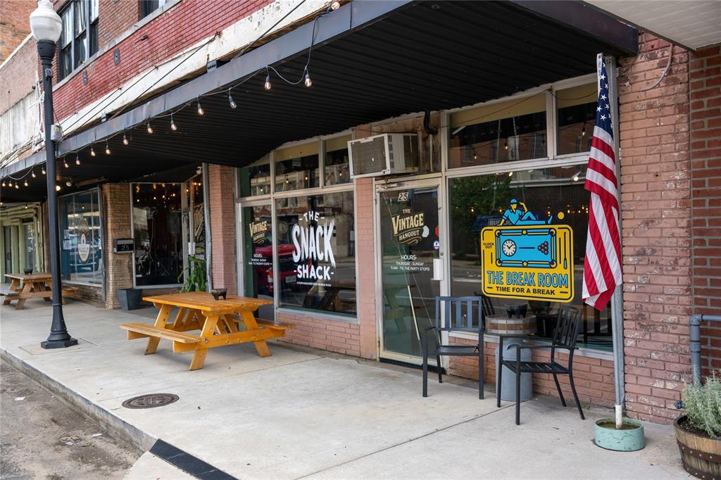 33 North Main Street