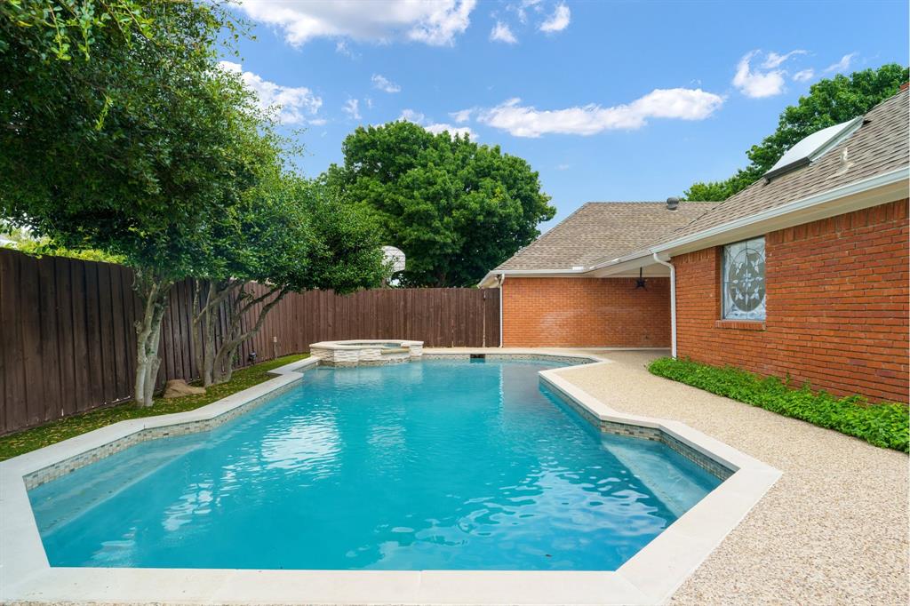3813 Cross Bend Road