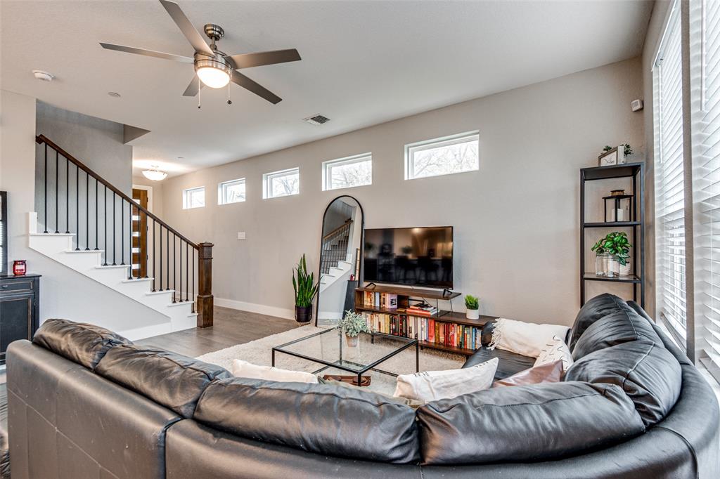 Amour Vallee Condos - Residential