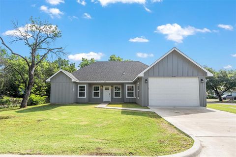 1440 W 1st Avenue Corsicana TX 75110