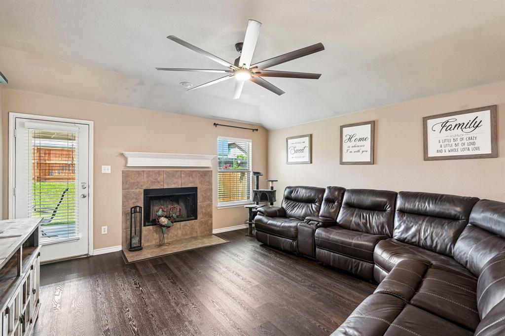 2032 Athabasca Falls Drive