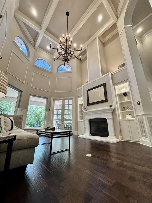 2025 Breaker Lane