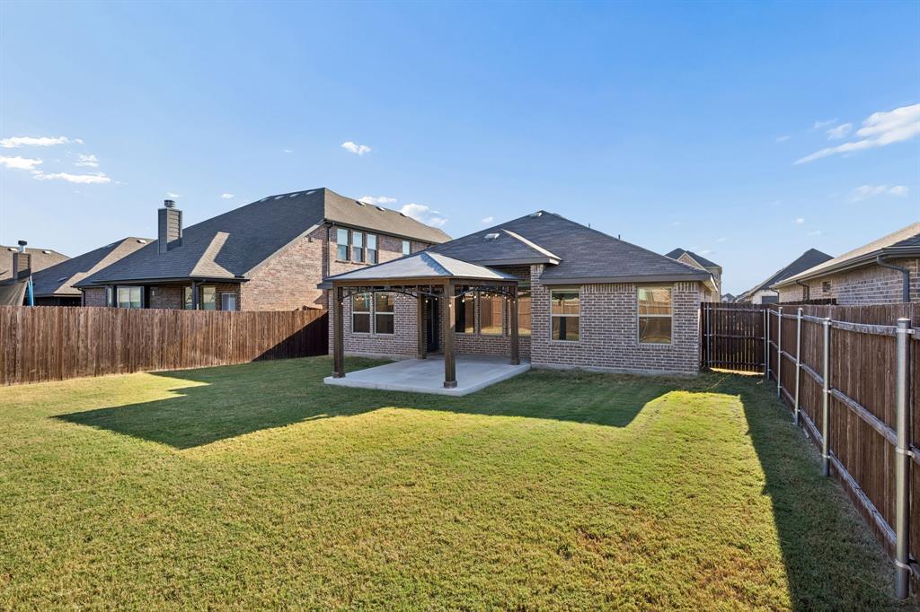 9916 Ginkgo Lane