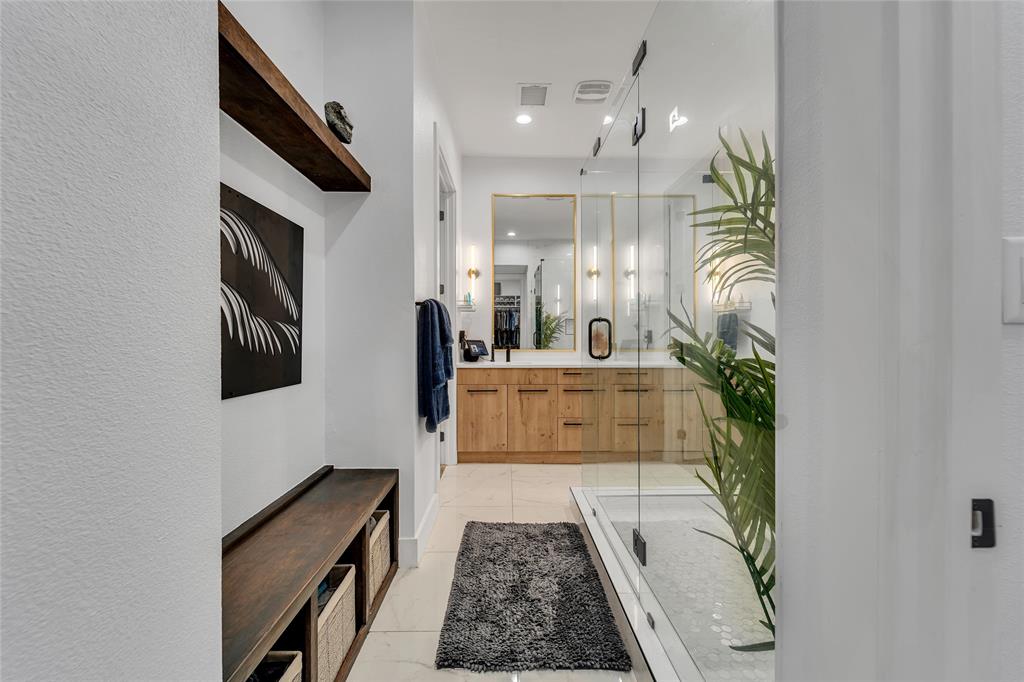 Live Oak Condominiums - Residential