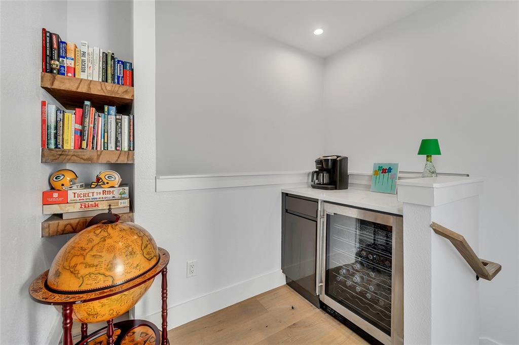 Live Oak Condominiums - Residential