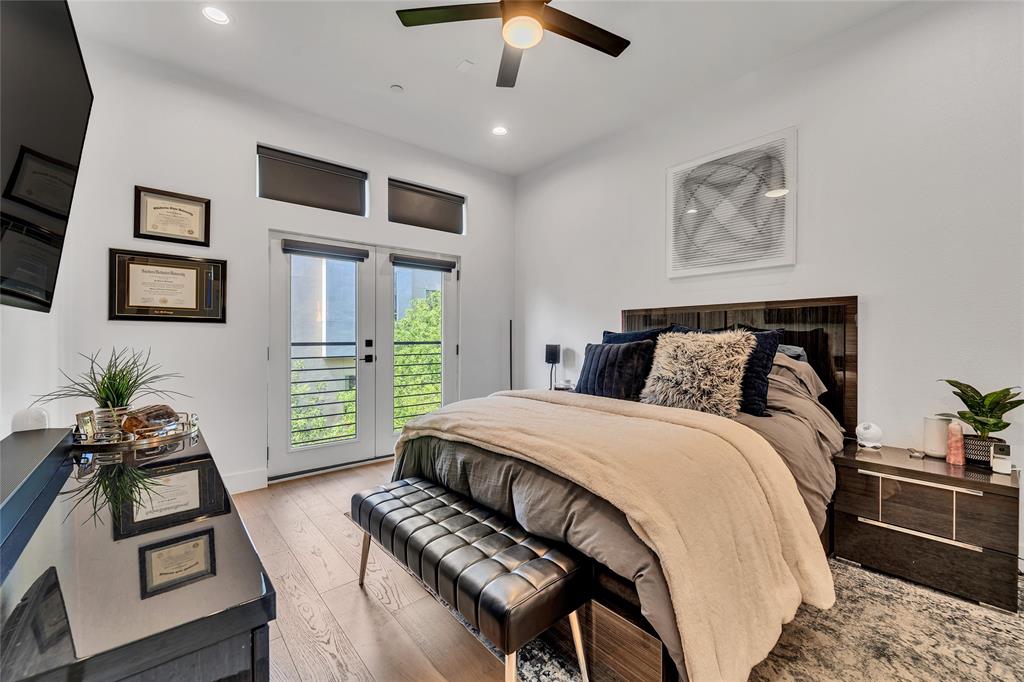 Live Oak Condominiums - Residential