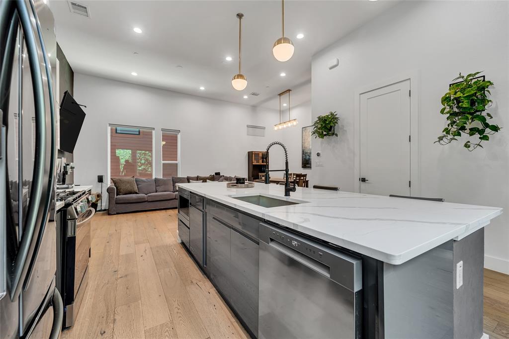 Live Oak Condominiums - Residential