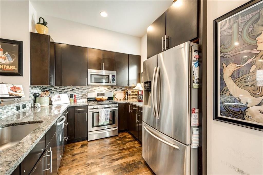 Ross Ave Brownstones - Residential Lease