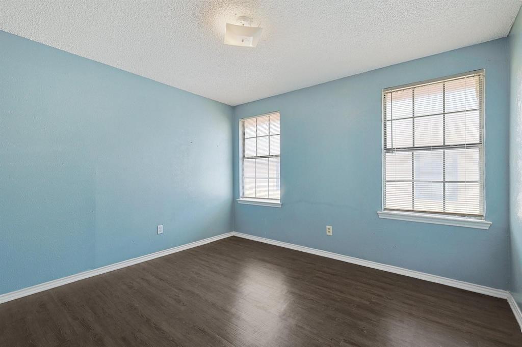 8005 Rothington Road 11-17
