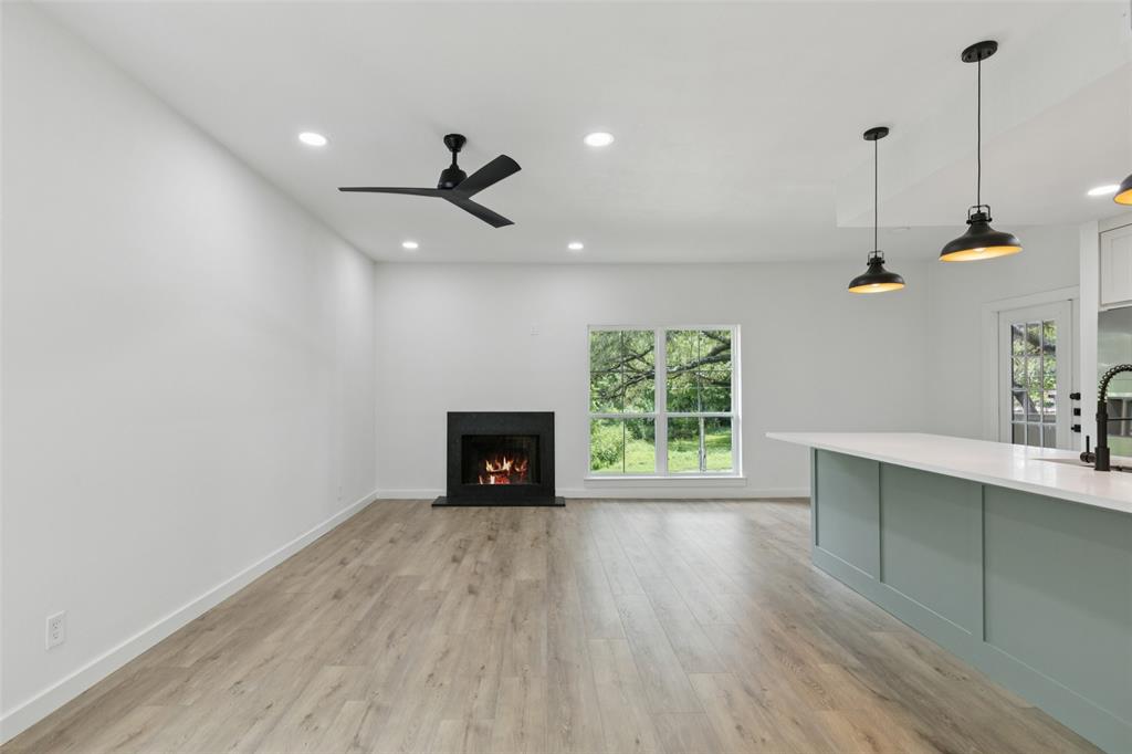 8601 Park Lane 121