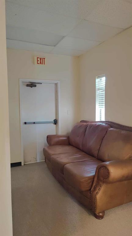 Neeley 01 - Commercial Lease