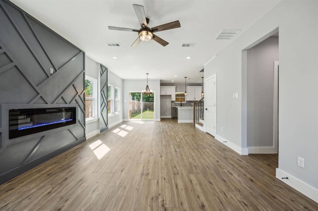 4002 Robert L Parish Sr. Avenue
