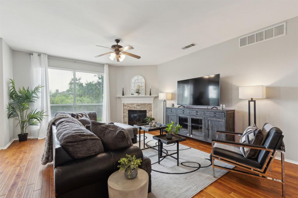 11487 Balcones Drive