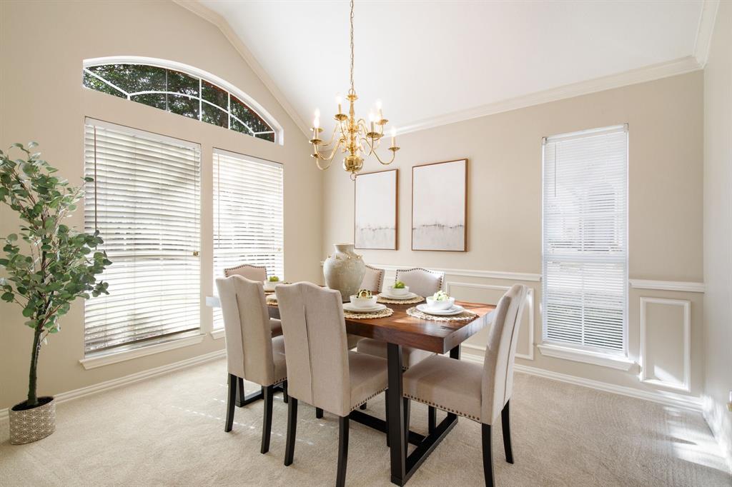 921 W Muirfield Road