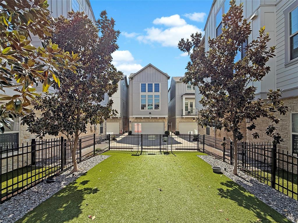 VILLAS OF GARRETT AVENUE - Residential