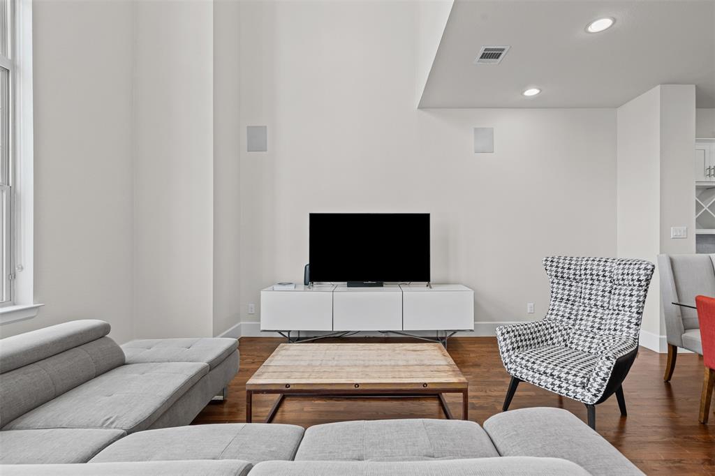 VILLAS OF GARRETT AVENUE - Residential