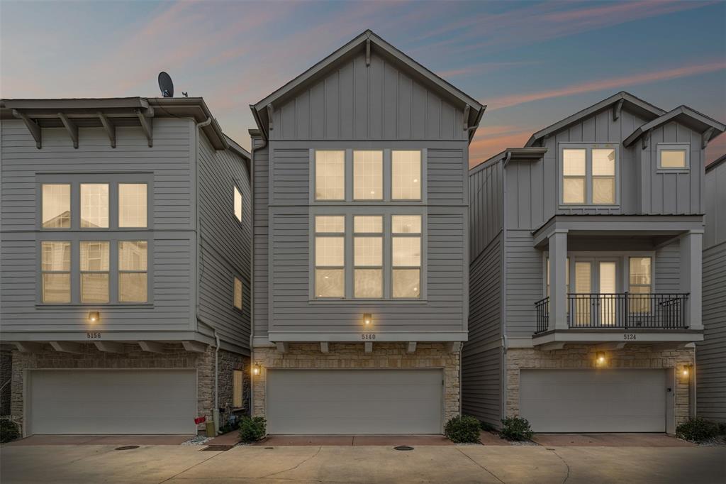 VILLAS OF GARRETT AVENUE - Residential