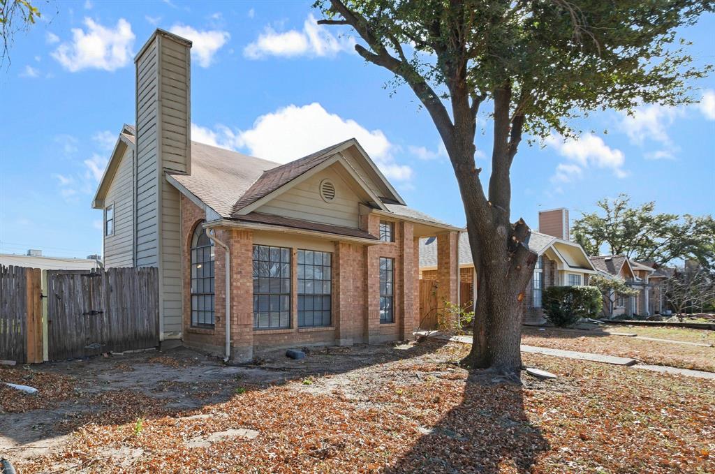 618 Las Brisas Drive