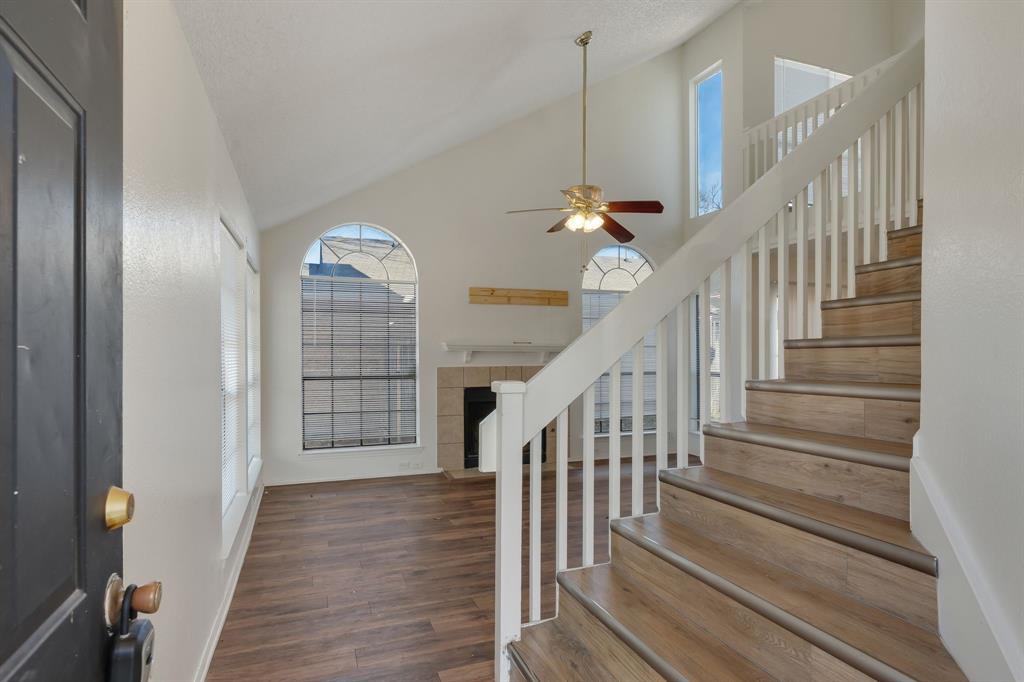 618 Las Brisas Drive