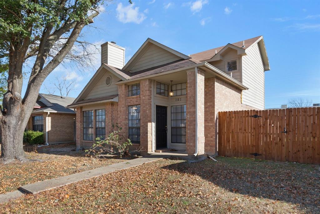 618 Las Brisas Drive