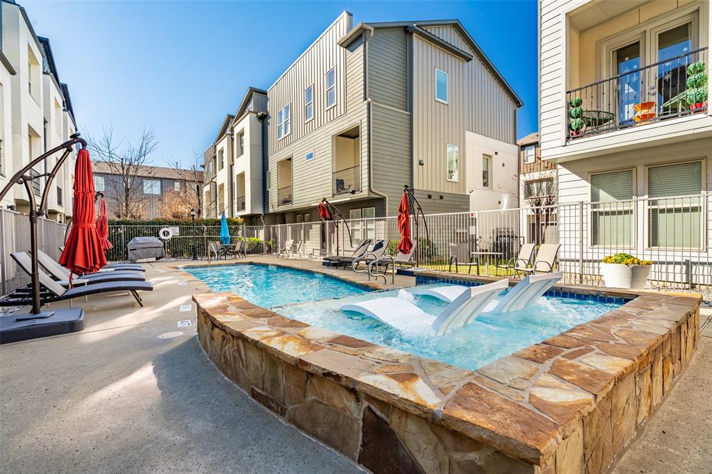 Palo Alto Twnhms Condos - Residential