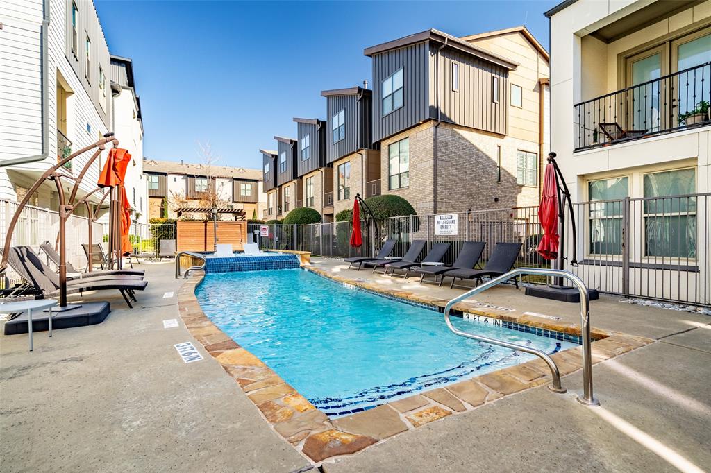 Palo Alto Twnhms Condos - Residential