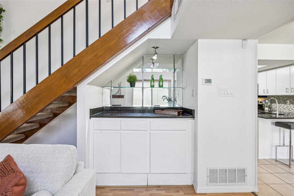 Lifescape Villas On Midway A Condo - Residential