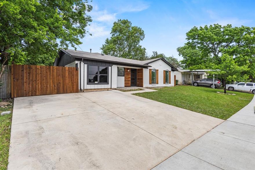 Newly renovated home with 4 bedroom and 3 full bathrooms, parking with privacy fence. Must see!