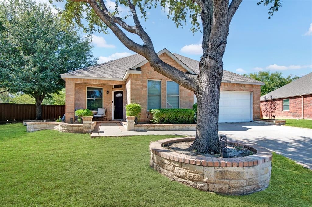2600 Winterberry Lane