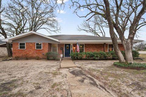 A home in Corsicana