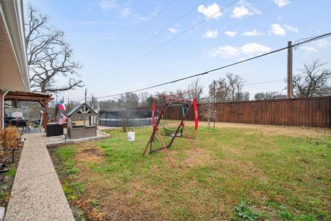 A home in Corsicana