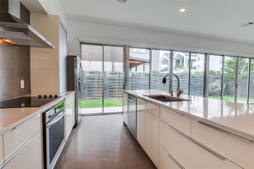 Robertson & Harris - Residential