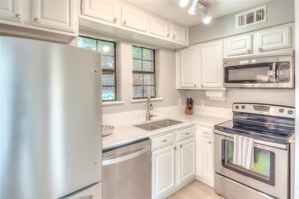 412 Santa Fe Trail 84