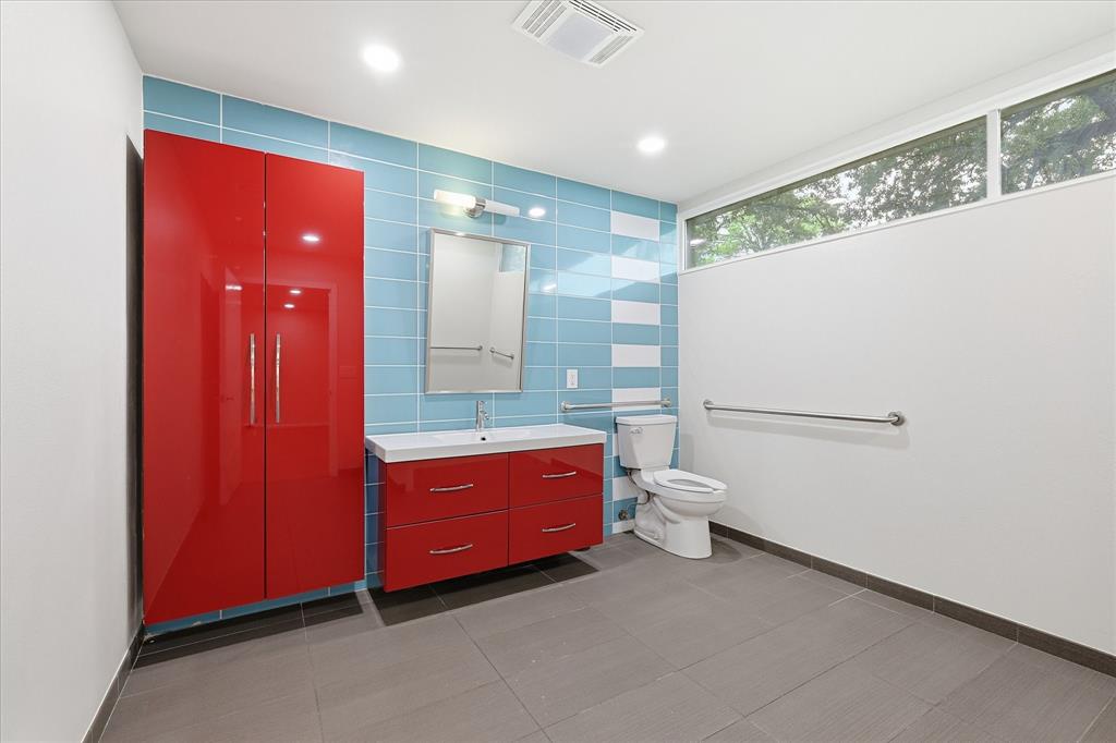 Brook Hollow Add - Residential