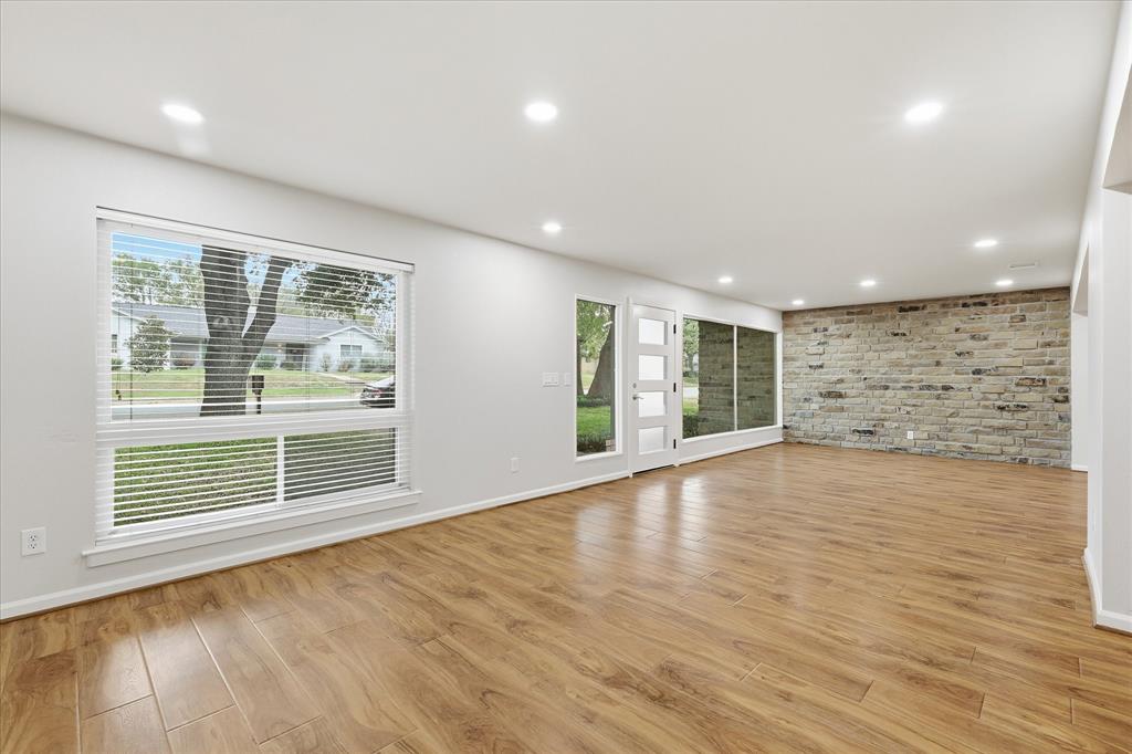 Brook Hollow Add - Residential