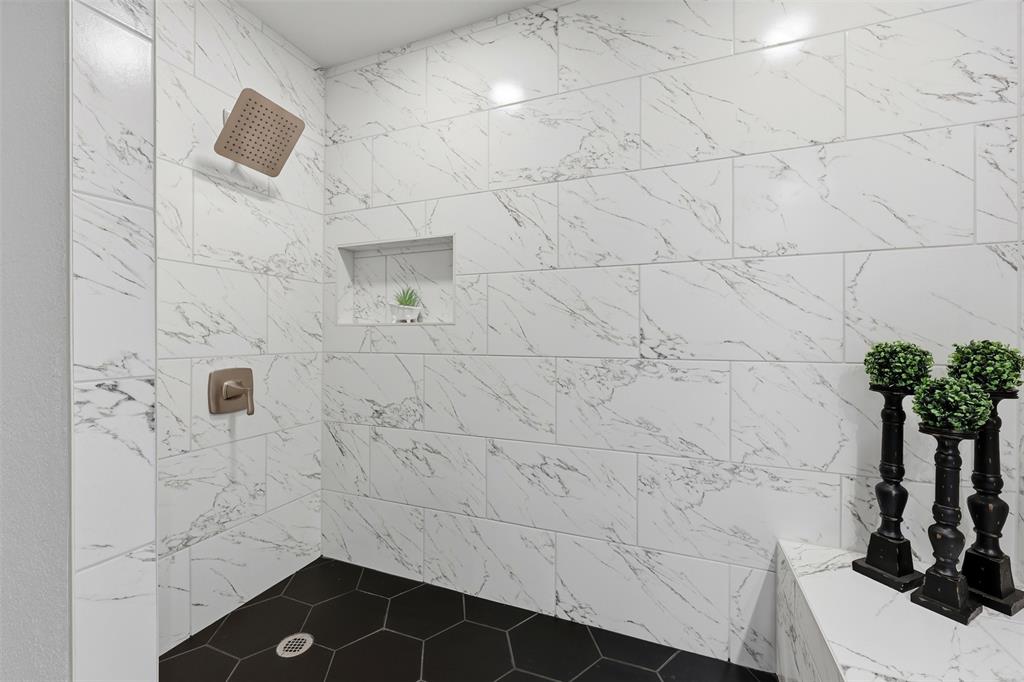 Cloisters Condo The - Residential