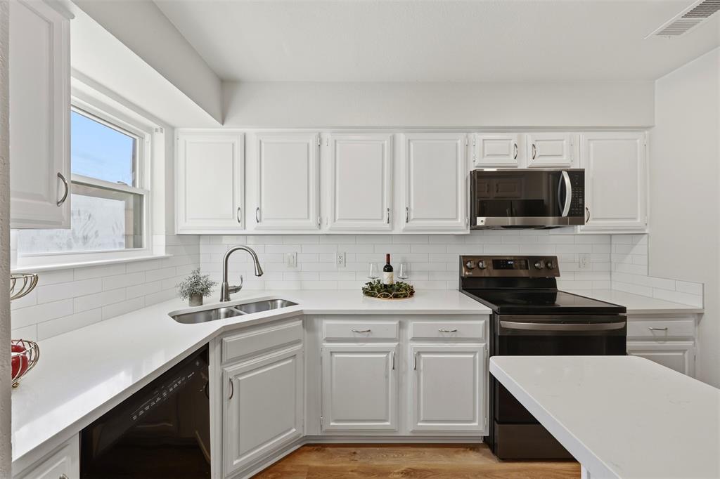 Cloisters Condo The - Residential