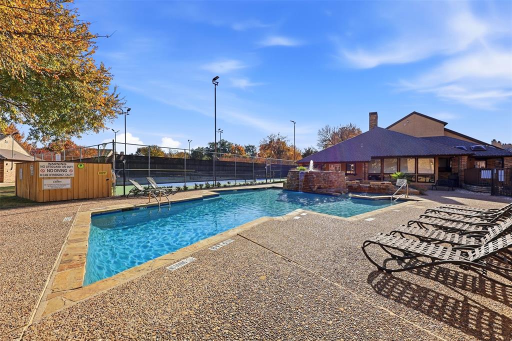 Cloisters Condo The - Residential