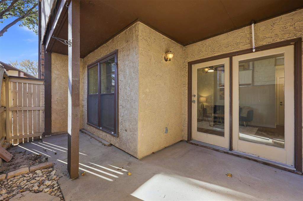 Cloisters Condo The - Residential