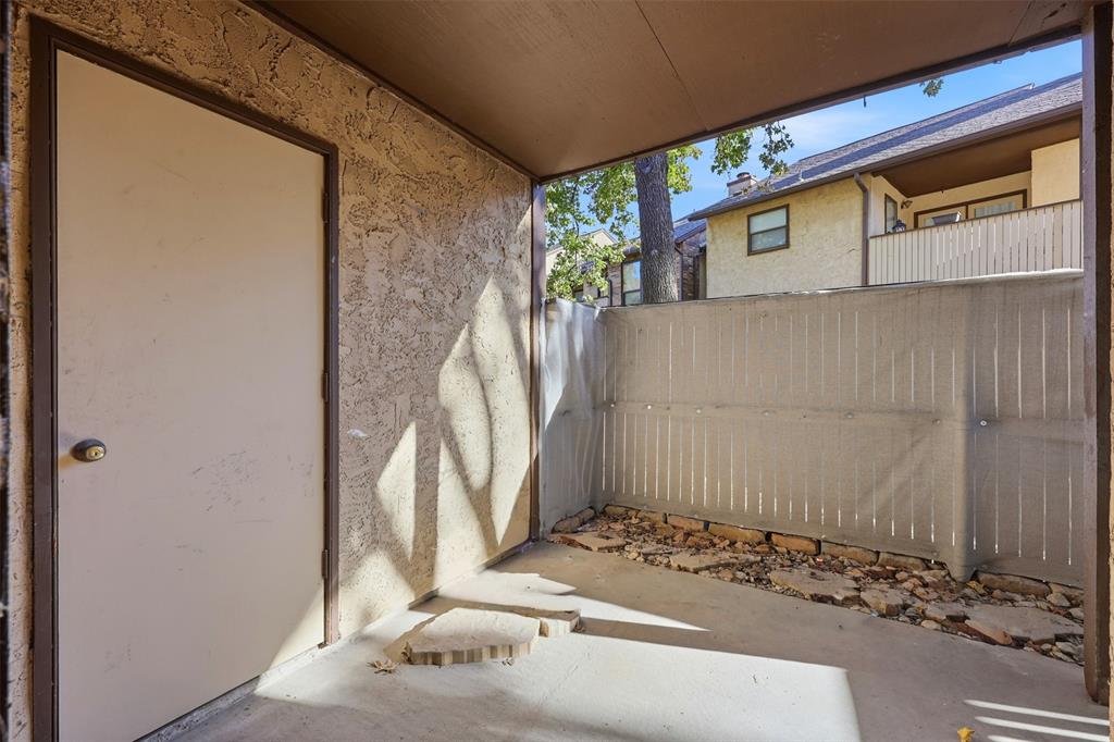 Cloisters Condo The - Residential