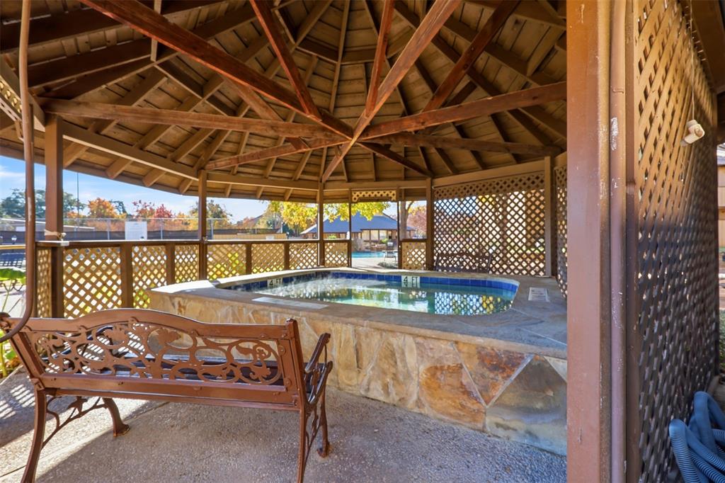 Cloisters Condo The - Residential