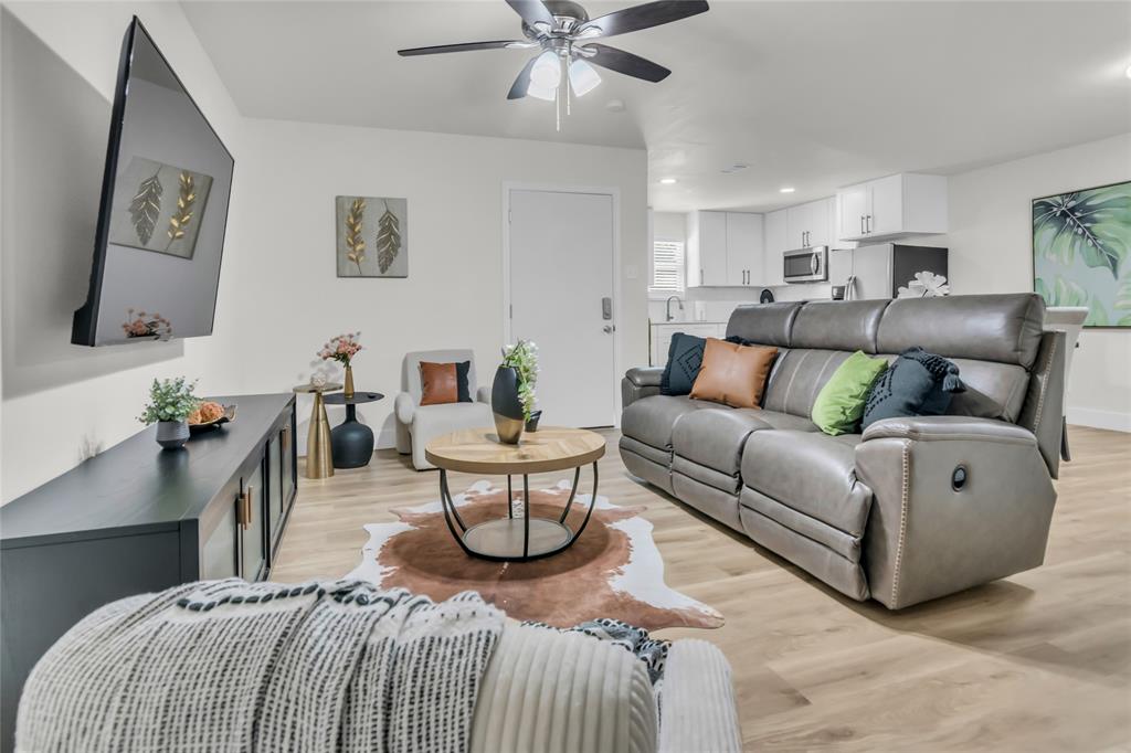 Meadow Oaks Add - Residential Lease