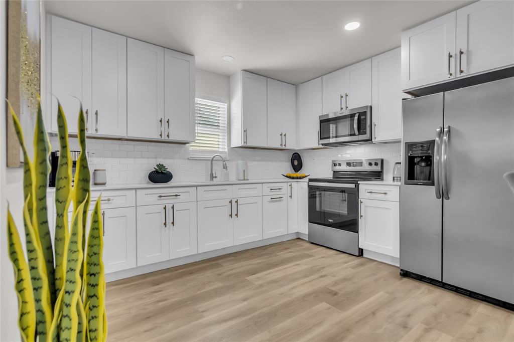 Meadow Oaks Add - Residential Lease