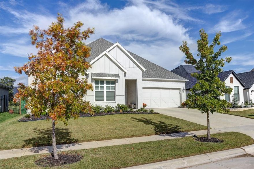 Impeccable Point Vista home for lease! 4 bedroom, 3.5 bath home with pristine in-ground pool. Features beautiful hardwoods throughout and tile in bathrooms. Bright and light kitchen boasts huge island, gas cooktop, large pantry. Pool maintenance included in lease. Pets allowed on a case-by-case basis and must be approved by owner.