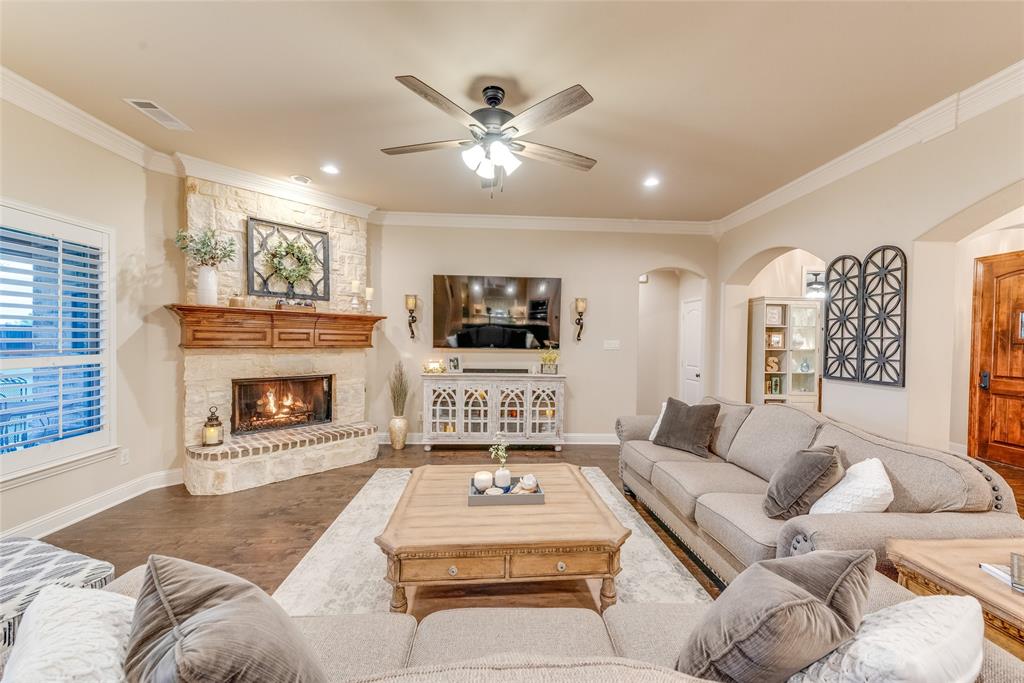 Winners Circle !,2,3,4 - Residential