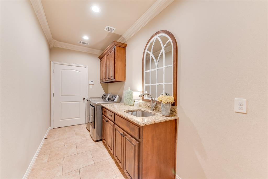 Winners Circle !,2,3,4 - Residential