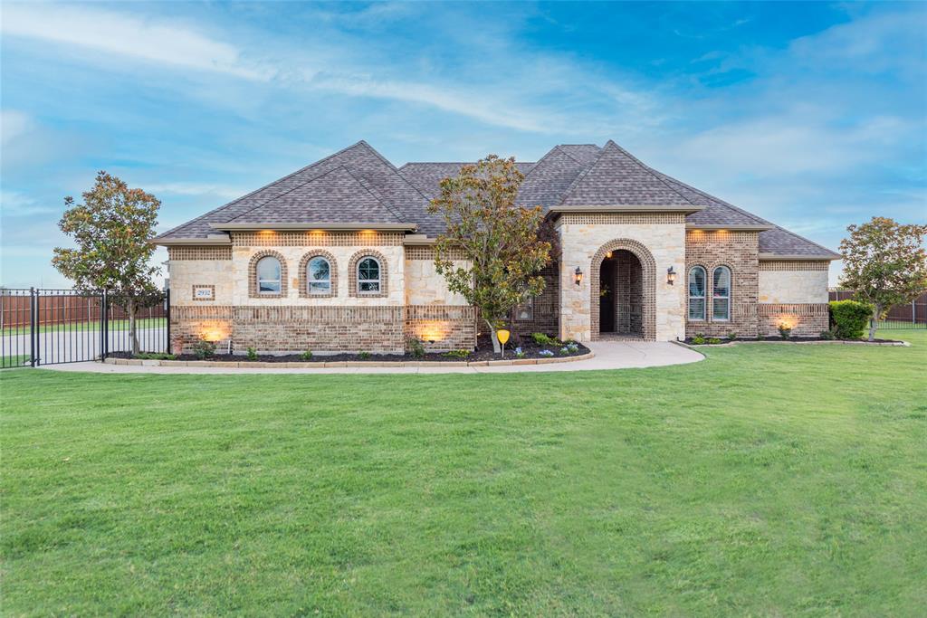 Winners Circle !,2,3,4 - Residential