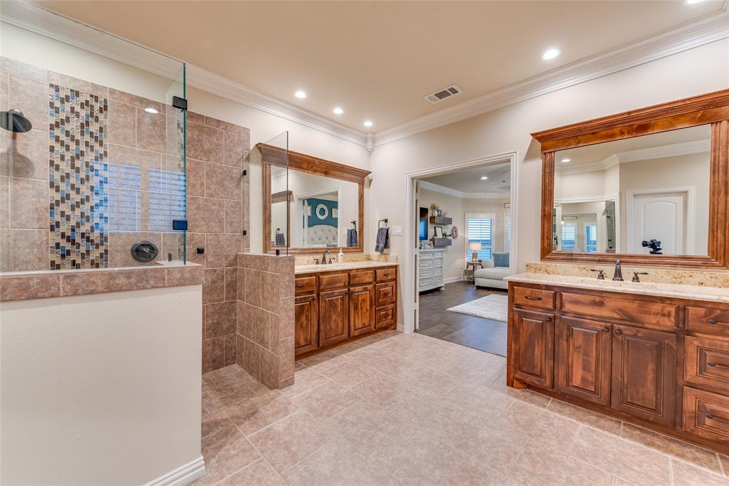 Winners Circle !,2,3,4 - Residential